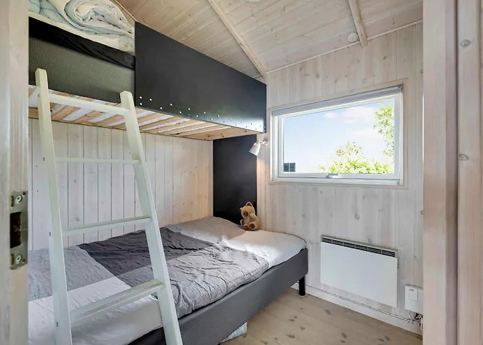 Cozy In Scenic Surroundings Assens