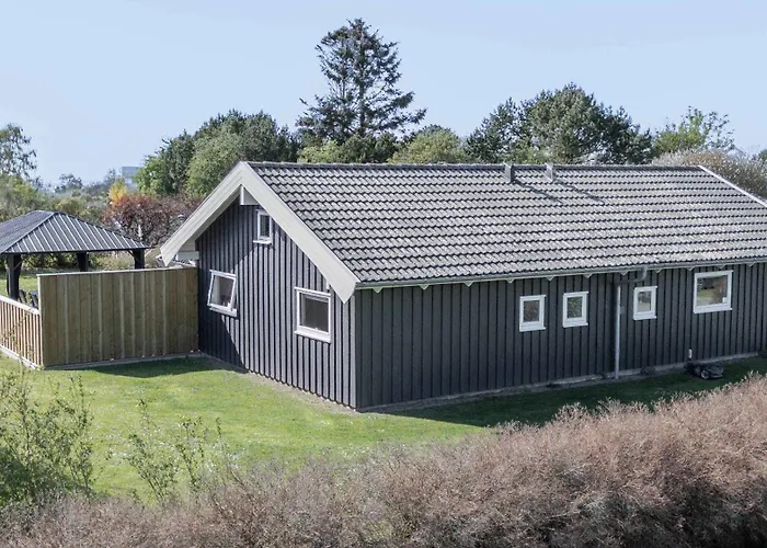 Cozy In Scenic Surroundings Assens