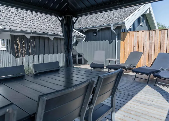 Cozy In Scenic Surroundings *