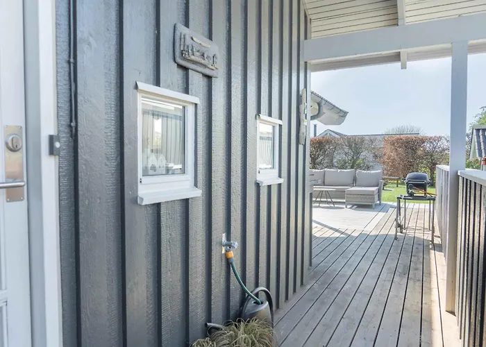 Cozy In Scenic Surroundings Assens